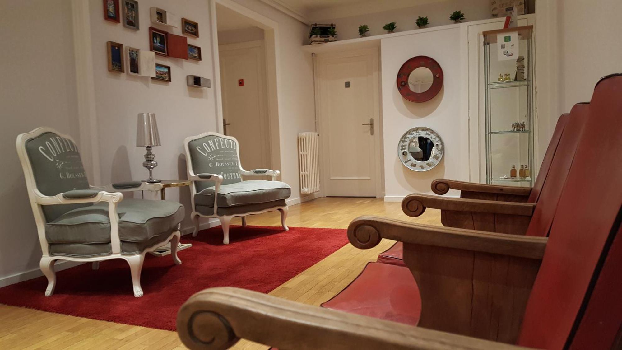 Petit Hotel — Photos 1